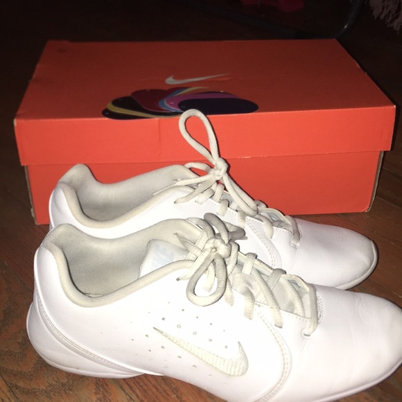 Nike Shoes - Women’s Nike Cheer Shoes Nike Shoes - Women’s Nike Cheer Shoes